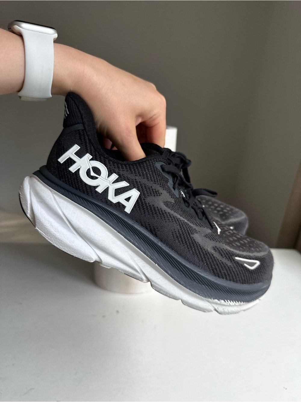 HOKA Clifton 9 Wide Women’s Running Shoes US 7.5D